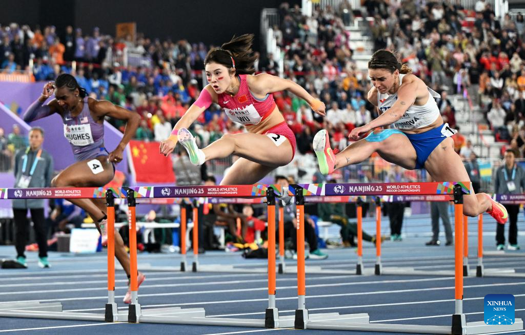 Charlton Wins Again: Bahamas Star Retains Hurdles Title as USA Dominates Relays at World Athletics Indoor Championships