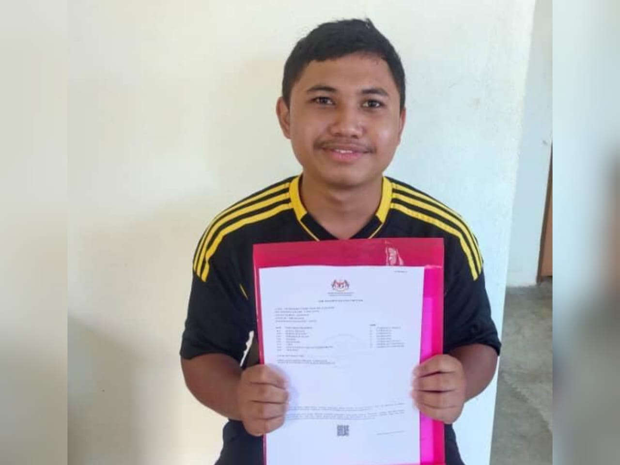 Keputusan SPM Gemilang! Pelajar Kurang Berkemampuan Raih 8A, Berpeluang Dapatkan Insentif Khas Yakin