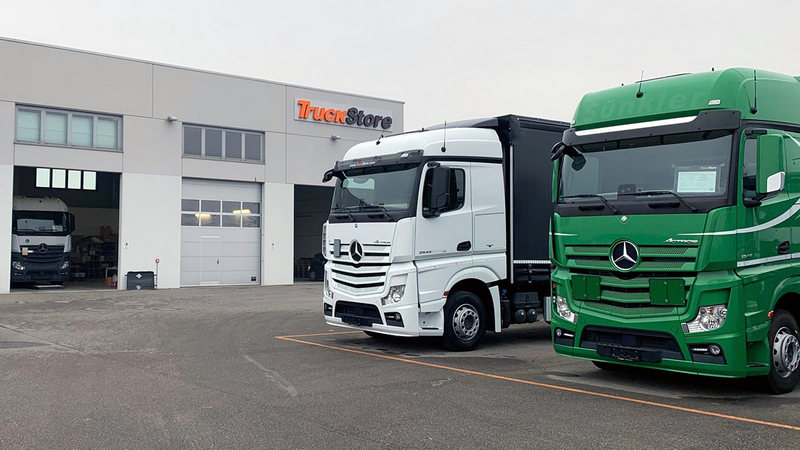Calo Iscrizioni Camion in Italia: -7% nei Primi Quattro Mesi del 2025 - Cosa Sta Succedendo al Mercato?