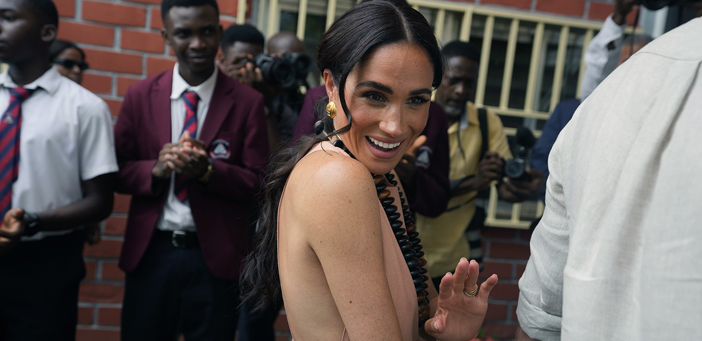 Meghan och Harrys turbulent liv: Personalen flyr i panik