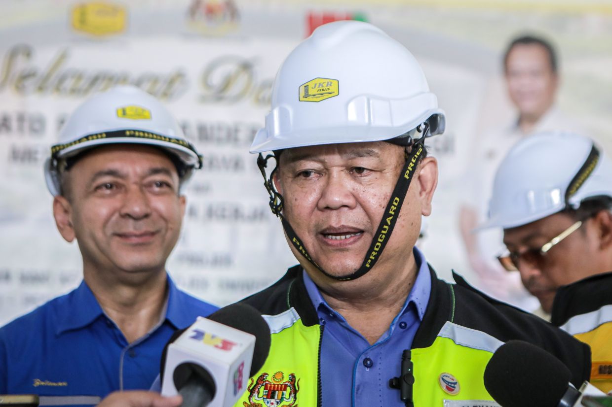 Penggunaan Halangan Jalan di Malaysia Berdasarkan Justifikasi Teknikal, Kata Menteri Kerja Raya