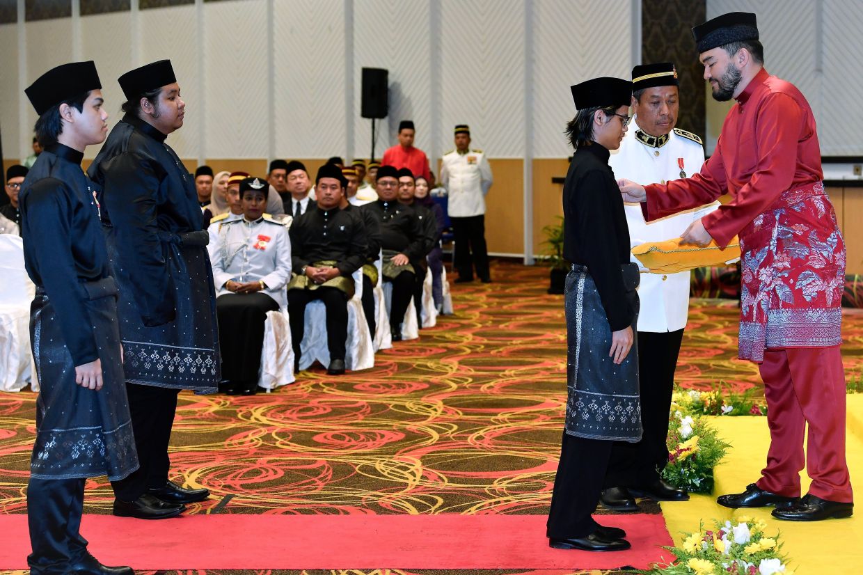 Esports Star Power Shines: Selangor Medals Honor Trio from Selangor Red Giants