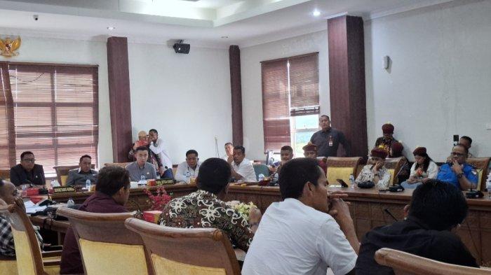 Pria Berani Tantang DPRD Batam Soal Polemik Lahan Teluk Bakau Nongsa, Viral di Medsos