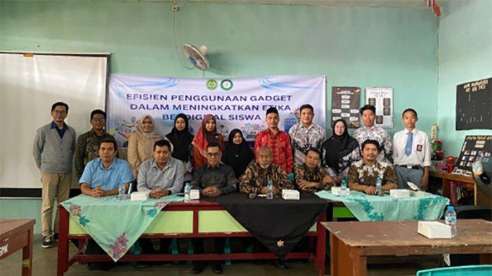 PKM Universitas PGRI Pontianak: Mengembangkan Glosarium Digital untuk Pembelajaran Modern