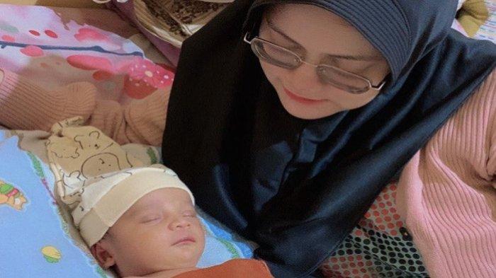 Kiki Rizki Septiani Berbagi Pengalaman Persalinan Tenang Berkat Jaminan Kesehatan Nasional