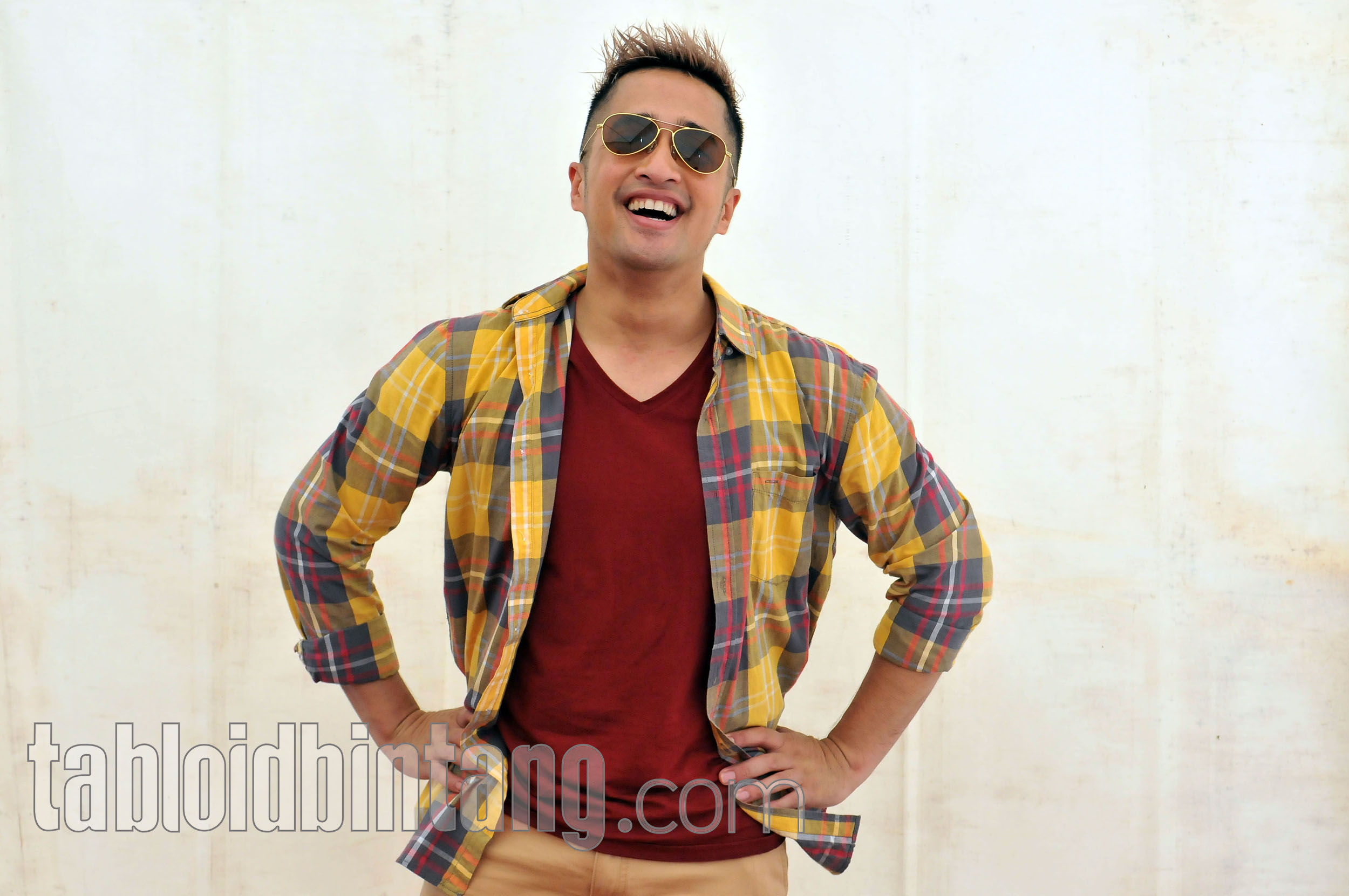 Momen Unik Irfan Hakim: Arak Obor Asian Games 2018 Sambil Berkuda di Bromo yang Memukau!