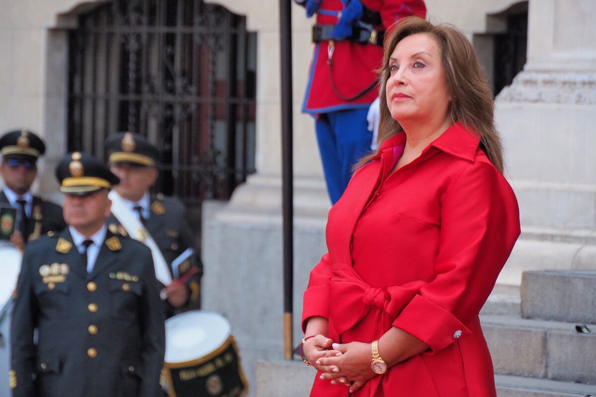 Inestabilidad Política en Perú: El Ministerio de Economía en la Mira de la Crisis