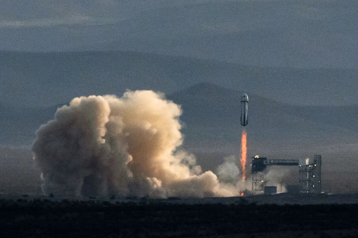 Can Elon Musk's NASA Influence Ground Jeff Bezos' Space Dreams?
