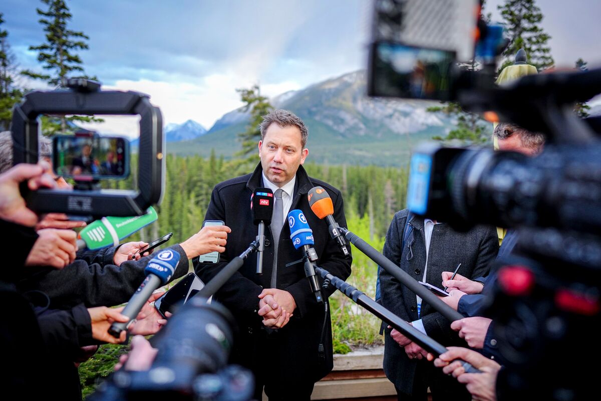 G7 Nations Pledge Ongoing Financial Support for Ukraine Amidst Russia Conflict