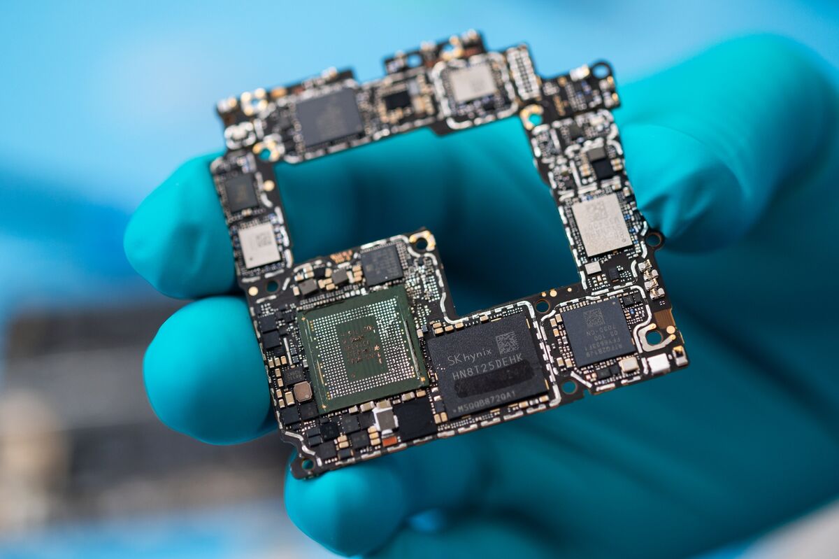 Taiwan Tightens Tech Export Restrictions on Huawei and SMIC, Escalating Chip Battle