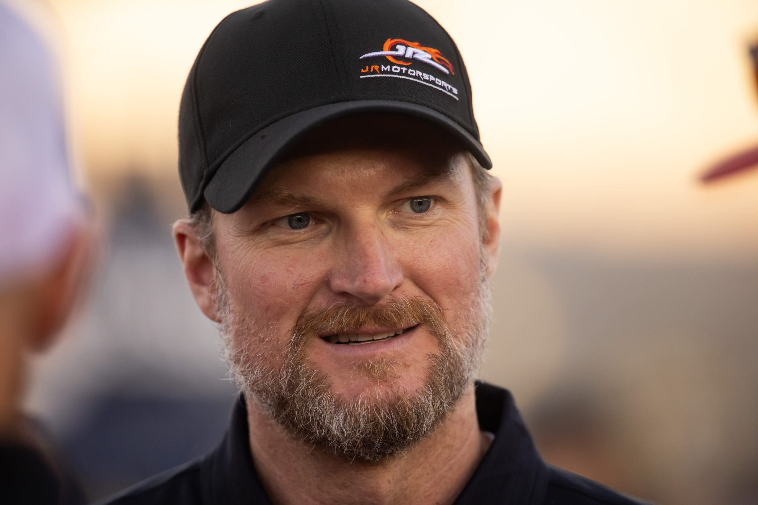 Dale Earnhardt Jr. Exige Medidas Drásticas Contra a Manipulação de Corridas na NASCAR