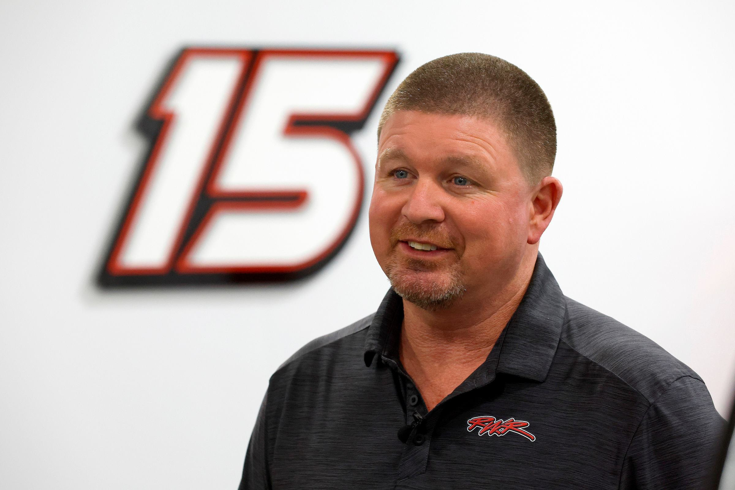 O Dinheiro que Suplantou o Talento? A História de Tim Brown e os Desafios Financeiros na NASCAR