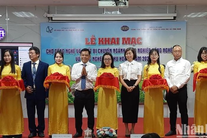 Khám phá Chợ Công Nghệ Và Thiết Bị Techmart 2024 - Cơn Sóng Công Nghệ Mới