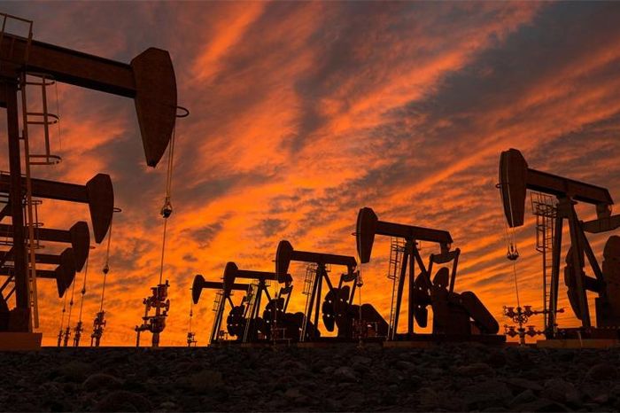 Giá xăng dầu hôm nay 7/1: trượt nhẹ đầu phiên