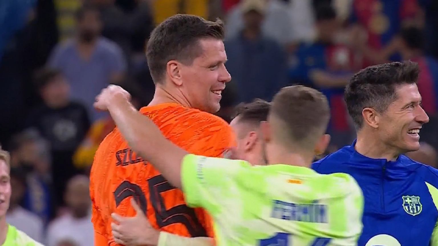 Szczęsny i Lewandowski podbijają Hiszpanię! Kosmiczne występy w meczu FC Barcelony
