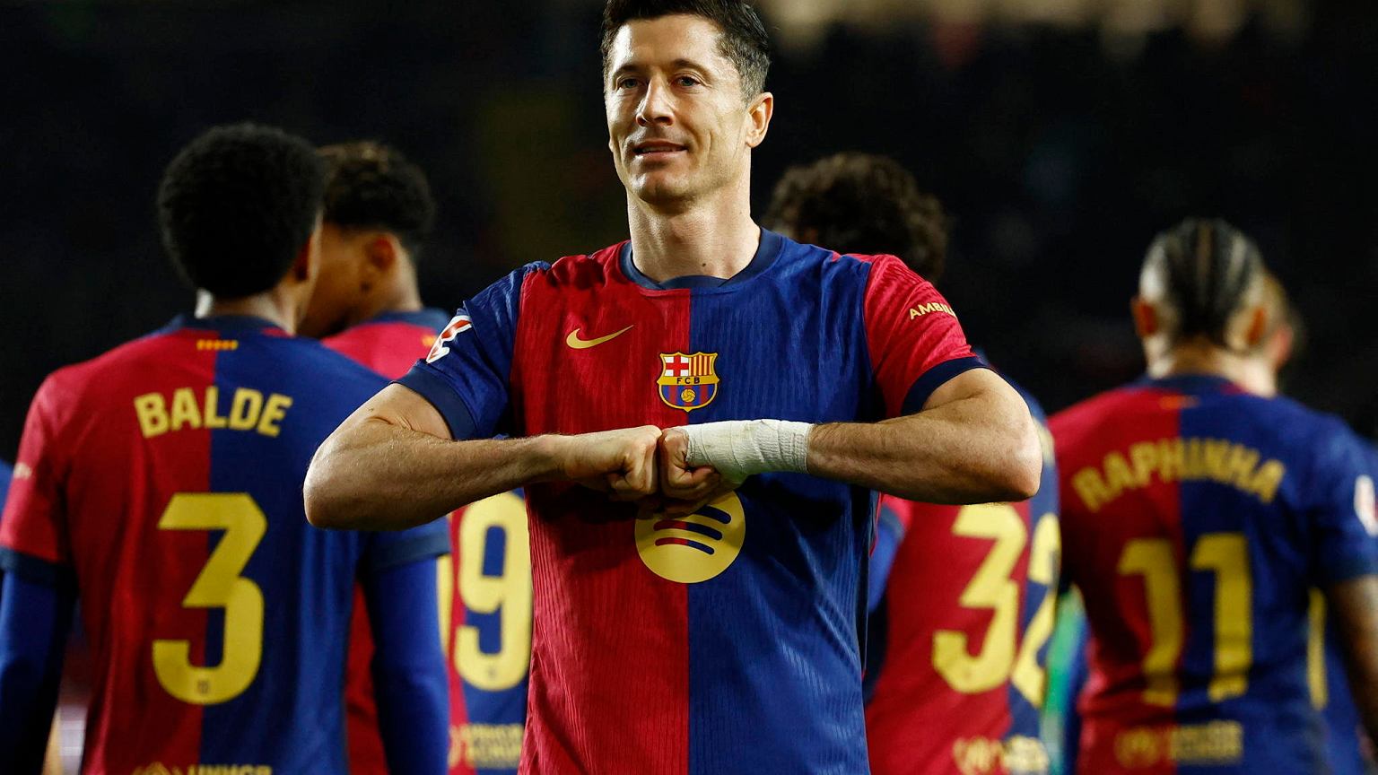 W Hiszpanii od rana trąbią o Lewandowskim. Piszą tylko o jednym