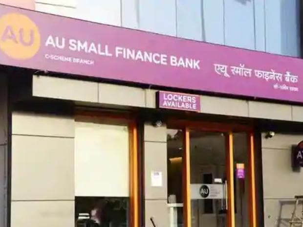 Get 8.6 % interest rate on 18-month FD from AU small finance bank
