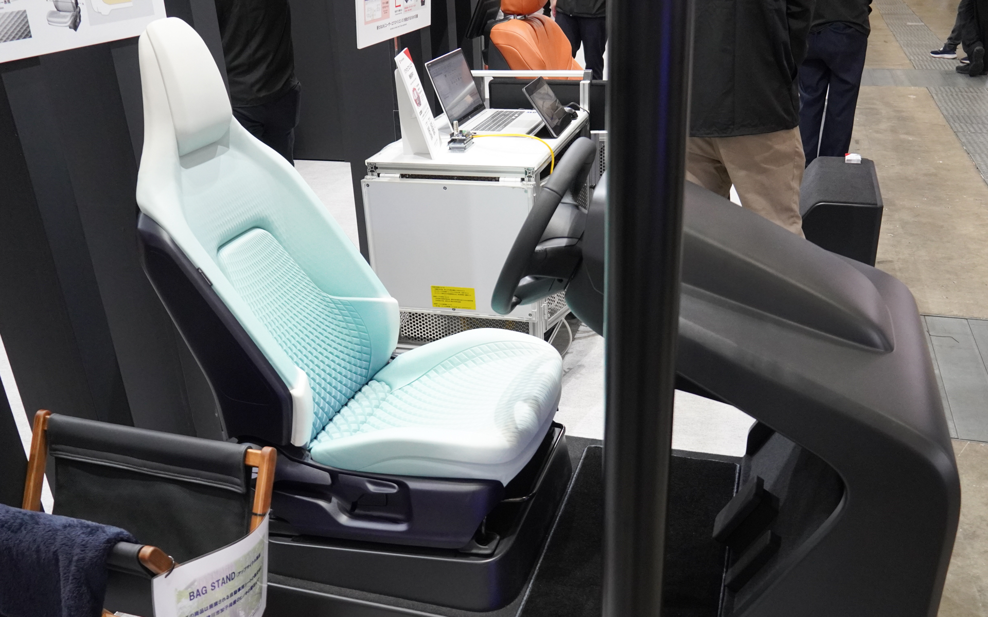 【未来の車内快適化】トヨタ紡織が横浜で展示！リサイクル素材シートと革新的空調技術で省エネ＆快適性を両立