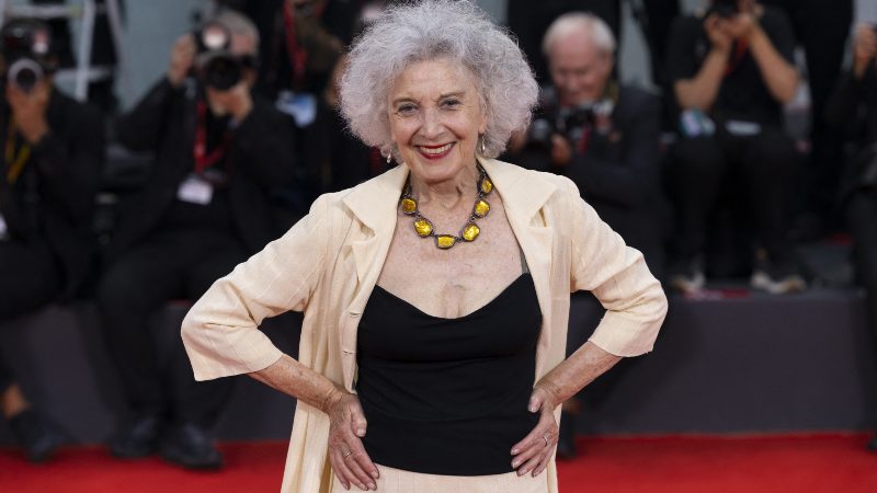 Adiós a una leyenda: amigos y estrellas del cine rinden tributo a Marisa Paredes