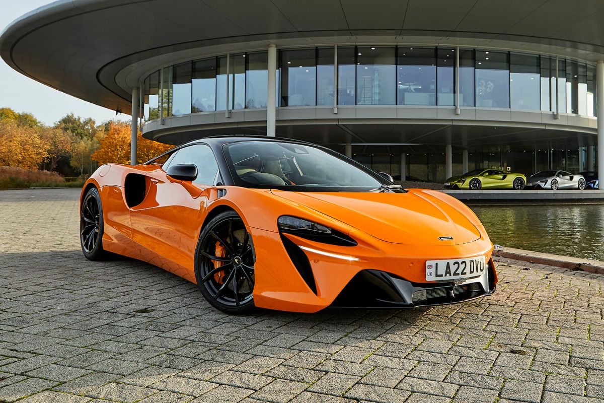 McLaren Resmi Kolaborasi dengan Nio, Teknologi Canggih Siap Diterapkan