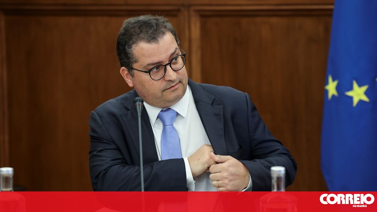 Ministro das Finanças diz que o seu desejo "era que não houvesse tarifas" entre a UE e os EUA