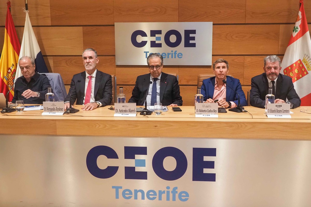 Inteligencia Artificial: La Clave para Democratizar el Acceso a la Sanidad en Canarias y Más Allá