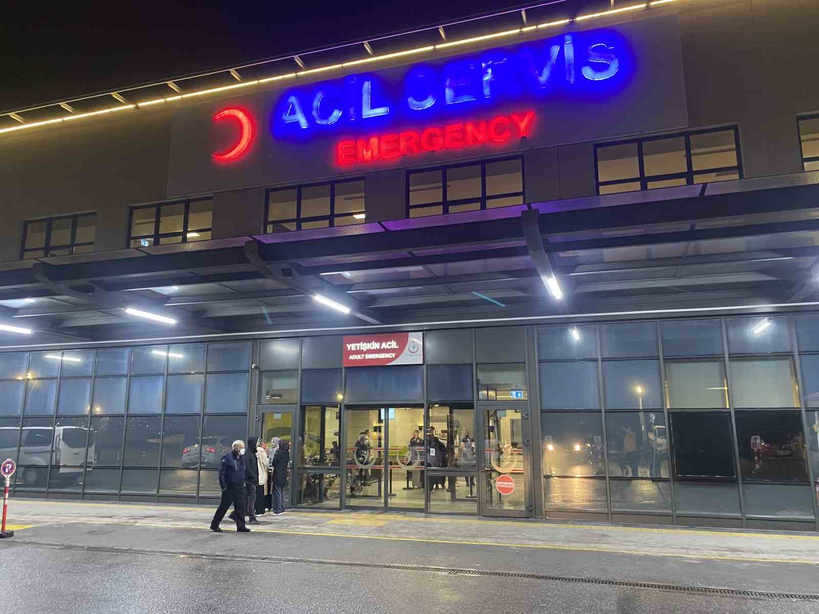 Eğlence Mekanında Kanlı Kavga: 1 Kişi Yaralandı