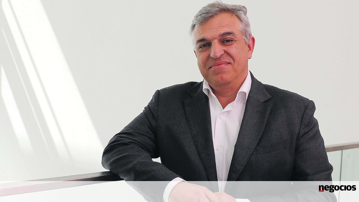 André Calixto: Prepare-se para um Futuro com Menos Tecnologia Americana