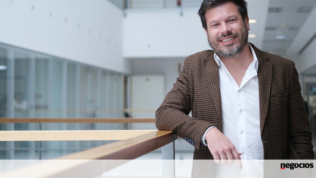 Inovação Colaborativa: A Chave para o Crescimento Tecnológico e a Competitividade no Século XXI