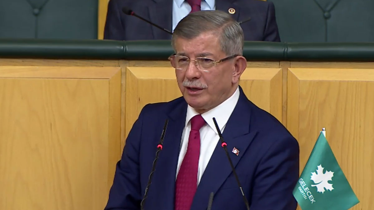 Davutoğlu Erdoğan'a sunduğu Kanal İstanbul raporunu hatırlatarak uyardı: Kalan İstanbul'u da yok etmeyin