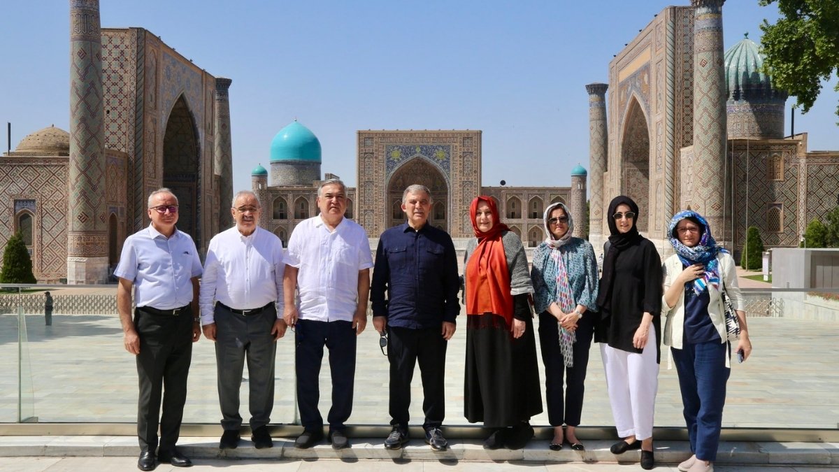 Abdullah Gül'den Özbekistan'a övgü