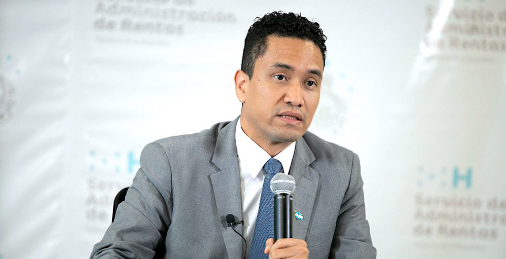 Ministro de Finanzas: Ley de Justicia no crea nuevos impuestos ni aumenta tarifas