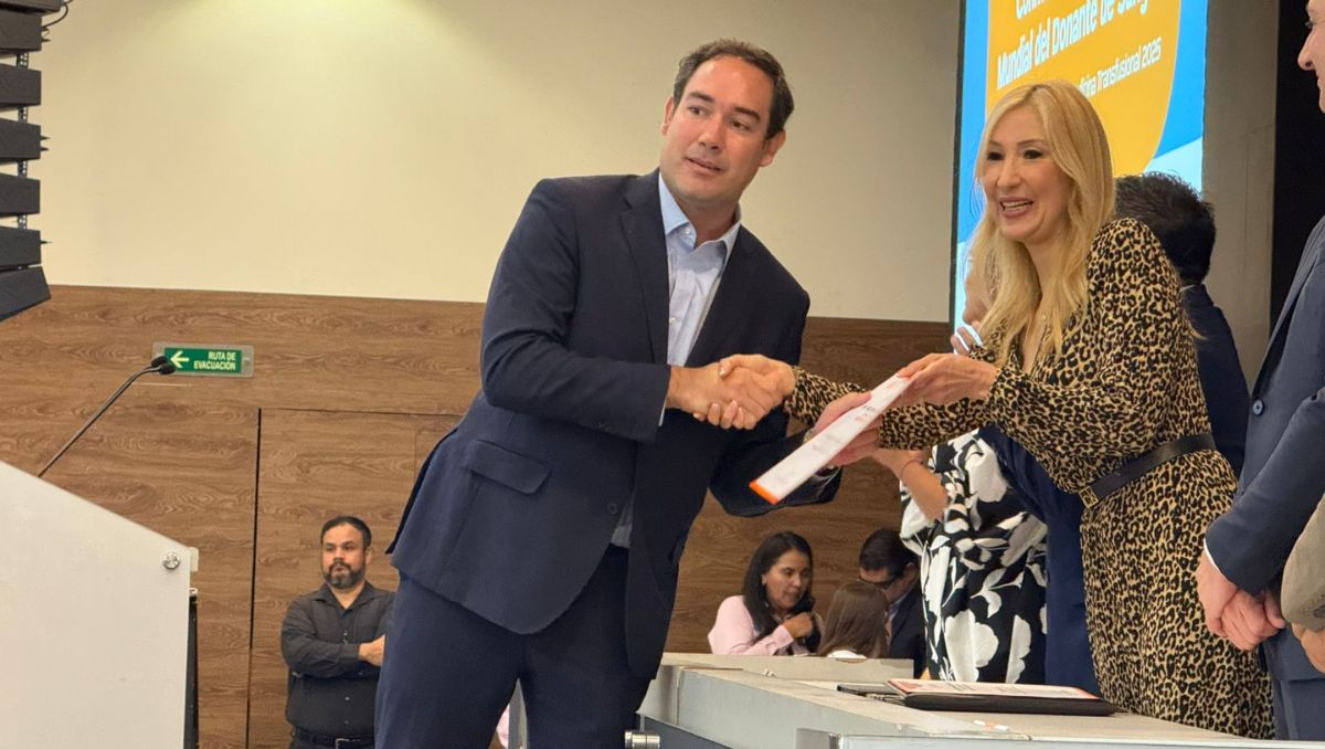 Distingue Secretaría de Salud de NL a Fundación Multimedios por labor altruista
