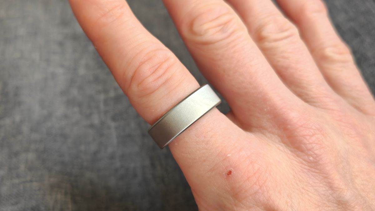 Apple's Top Health Executive Makes Shock Move to Oura: Is the Future of Wearables in Smart Rings?