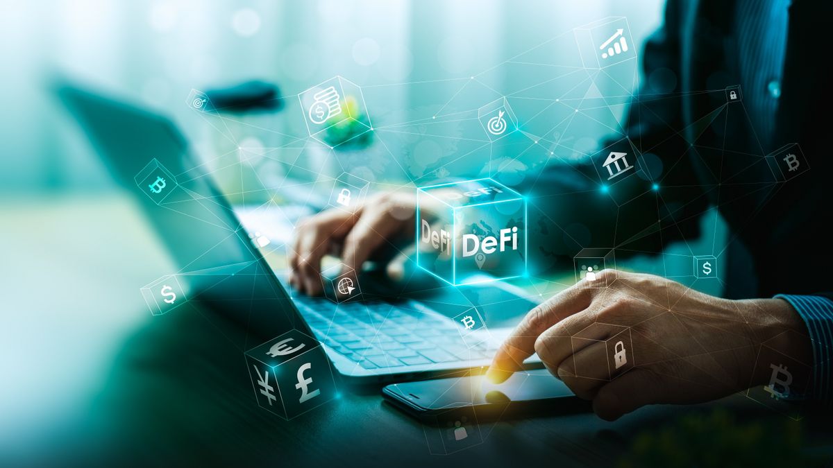 Revolutionizing Investments: The Rise of Decentralized Finance