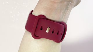 CeMiKa Silicone Sport Straps Review: Affordable and Colorful, But Compromises on Quality