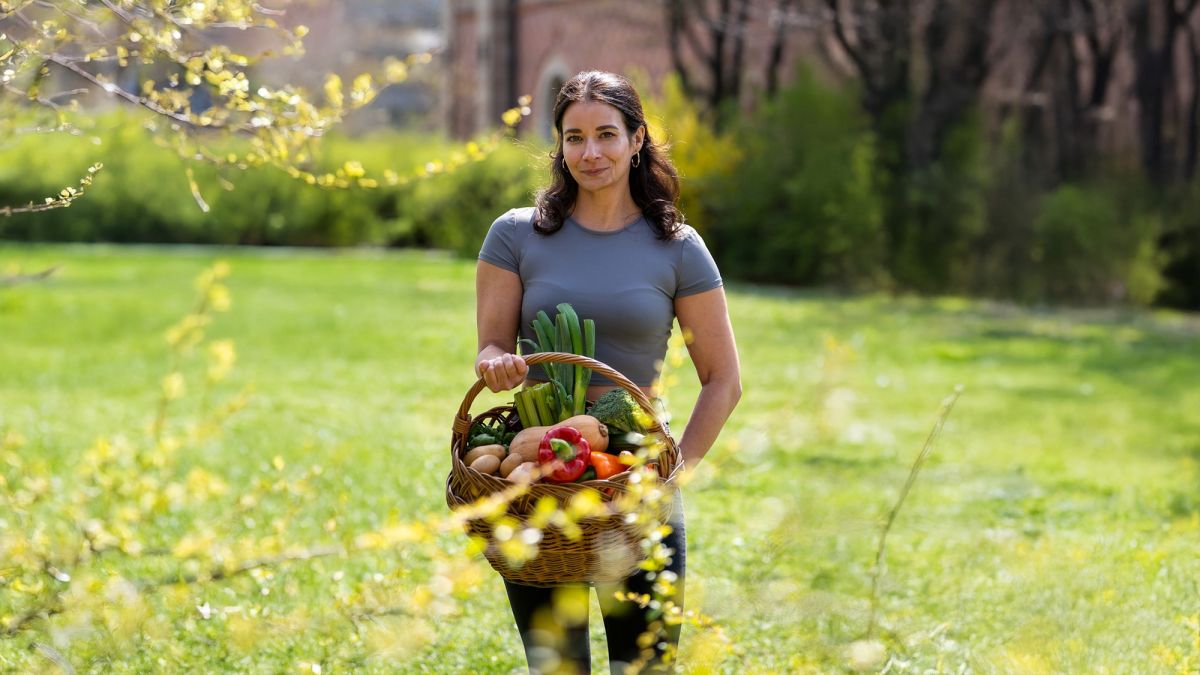 Vegan leben leicht gemacht: Sarah Heins inspirierender Weg zu Schlicht Vegan