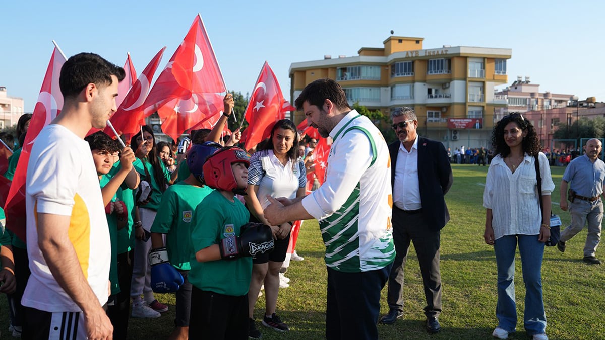 Mersin'de 19 Mayıs gösterileri büyüledi