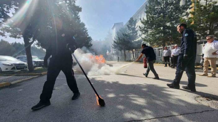 Sağlık Çalışanlarına Yönelik Acil Durum Tahliye Tatbikatı Gerçekleştirildi