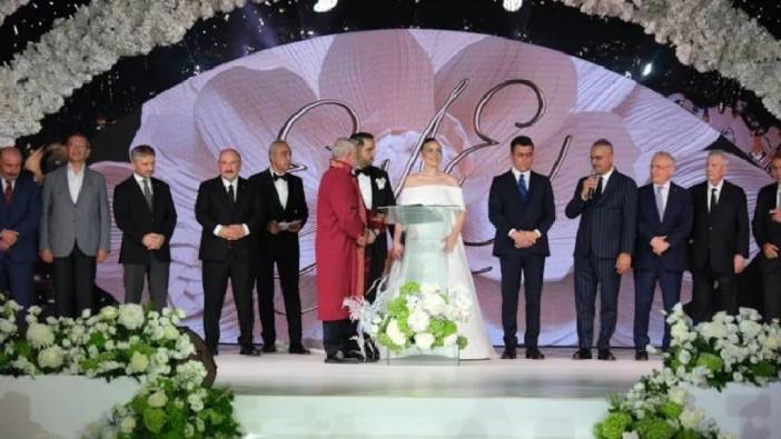Yılın düğünü! Engin ve Ahlatcı ailelerinin mutlu günü