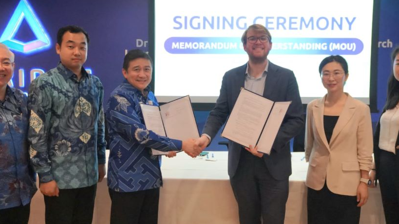 Pyfagroup-XtalPi Luncurkan Inovasi Obat dengan Teknologi AI dan Robotik