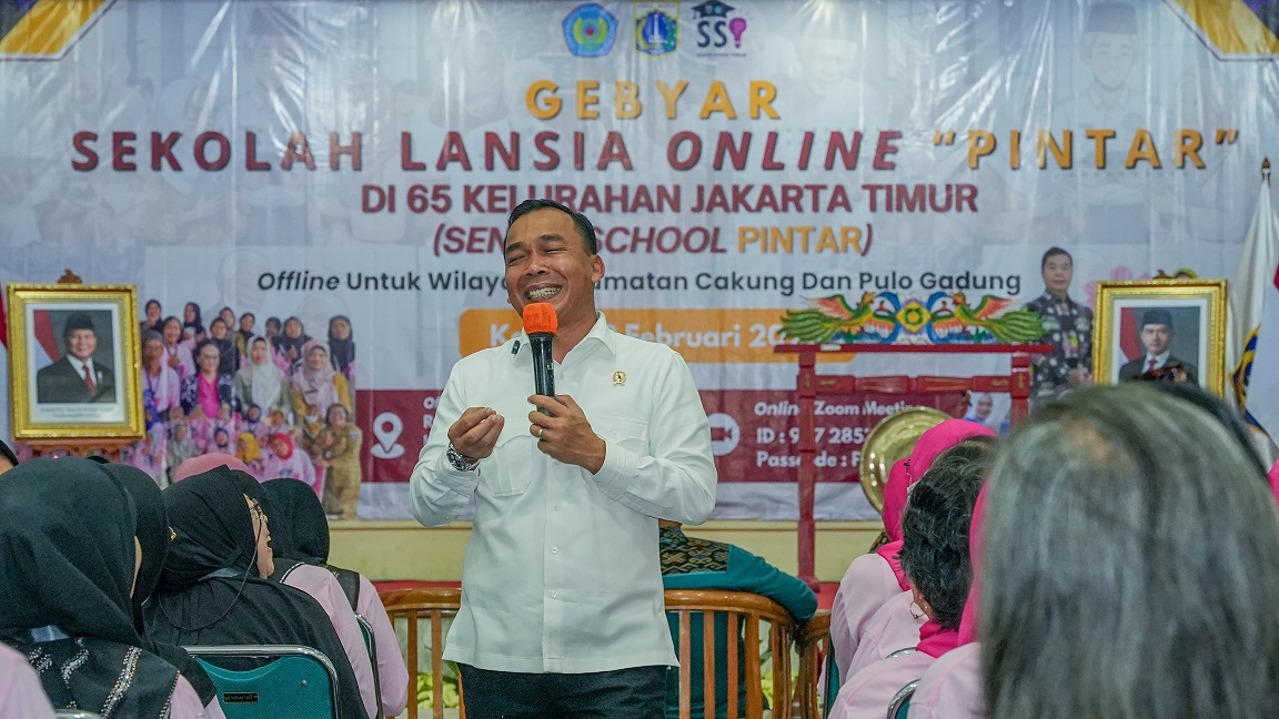 Sekolah Lansia Online Pintar: Program Inovatif Pemerintah untuk Meningkatkan Produktivitas dan Melek Teknologi Lansia