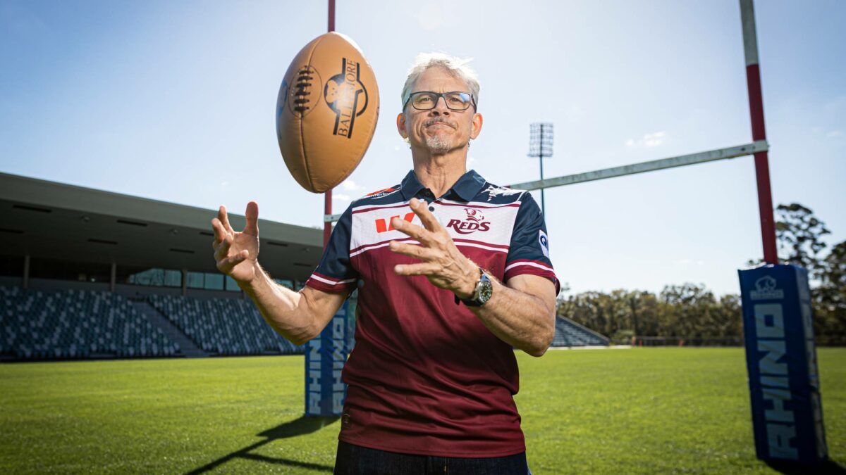 Kiss or overseas option? Reds coach in box seat to succeed Schmidt at Wallabies as decision nears
