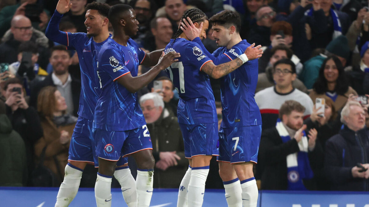 Champions League Chase Intensifies: Chelsea Thrash Southampton as Bournemouth Slip Up