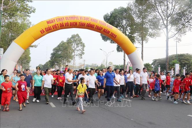 Khởi động Ngày chạy Olympic vì sức khỏe toàn dân 2025: Hơn 3.000 người tham gia