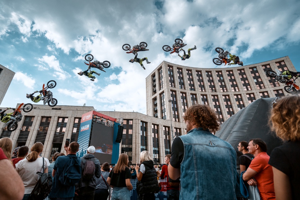 «Наши в городе»: Фестиваль музыки и веселья для всей семьи в «Москино»!