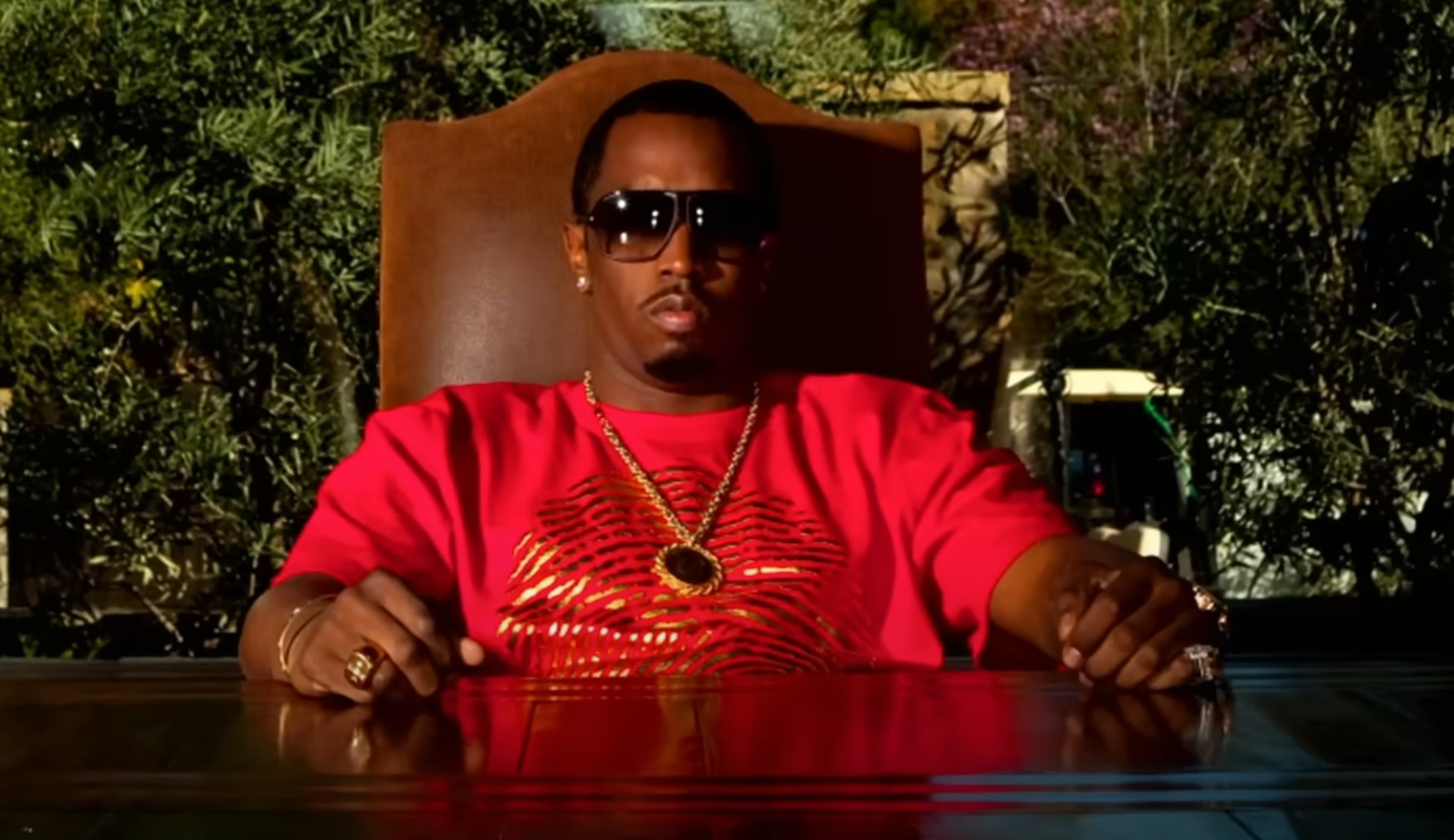 Chokerende afsløringer i Diddy-sagen: 'Kærlighedskontrakt' med nedværdigende beskeder vækker harme
