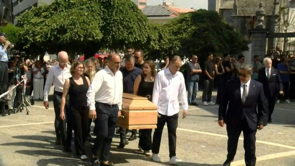 Family and football unite to bid Diogo Jota farewell