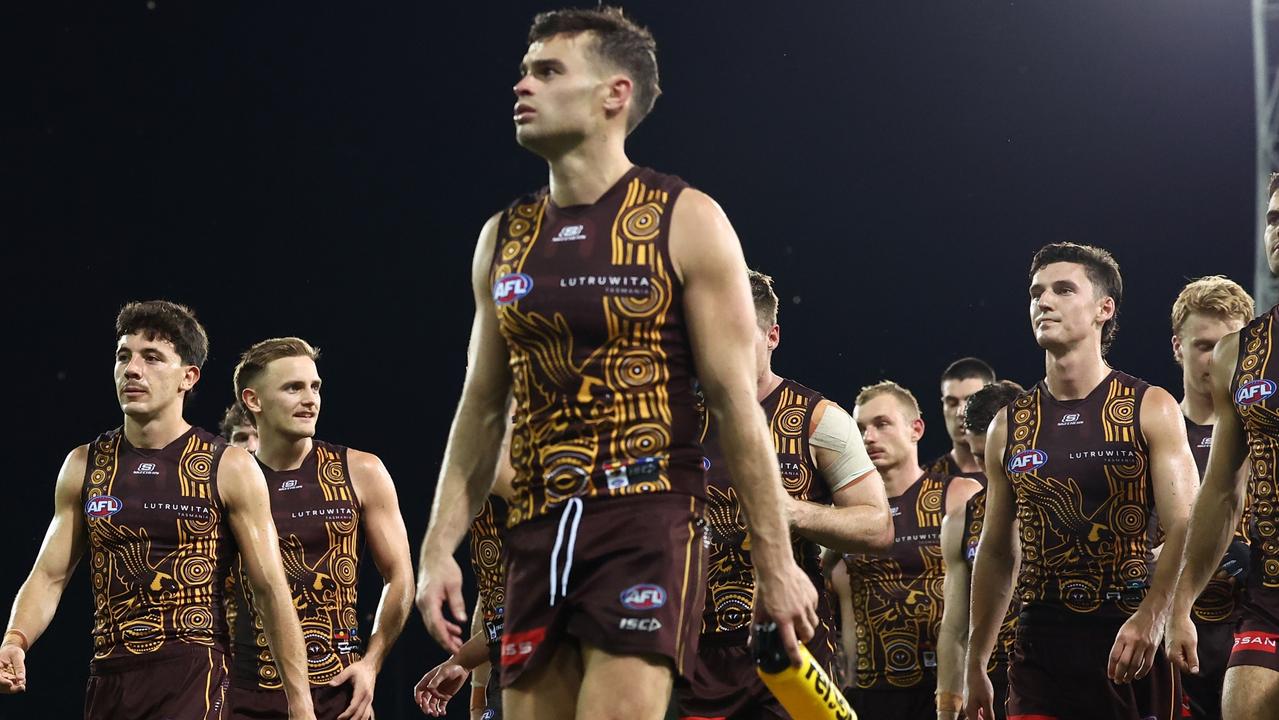 Hawks' Mitchell Admits Slow Start Cost Them Victory Against Suns in Darwin