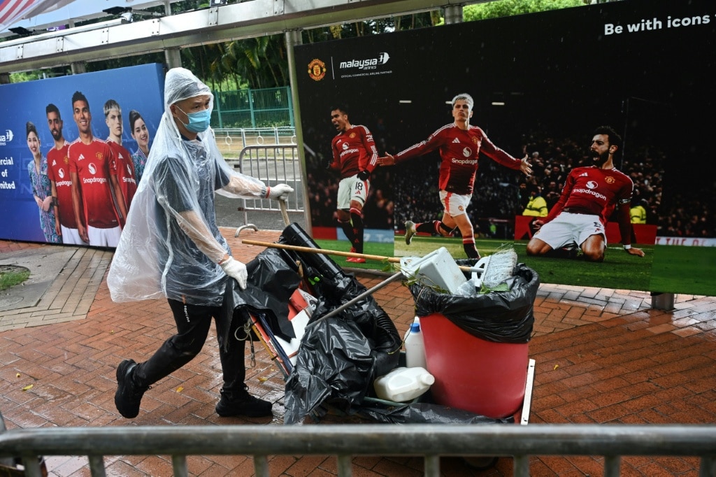 Manchester United's Chinese Fanbase: Loyalty Tested as Performance Dips